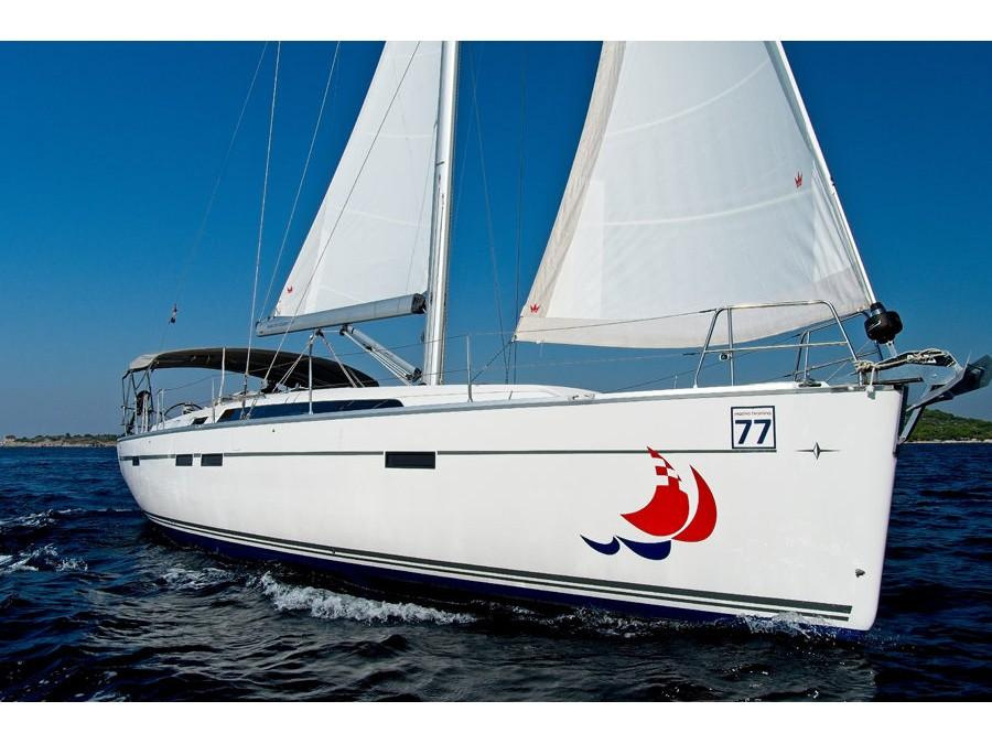 Photo #1 - Bavaria 46 CN (MH 83) en Marina Hramina - 20841