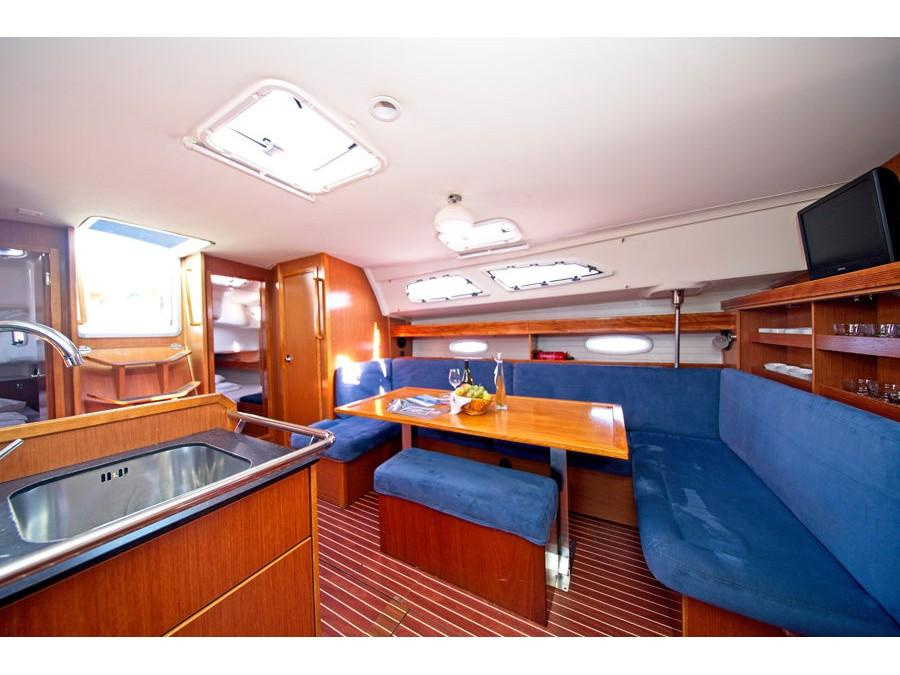 Interior image - 1