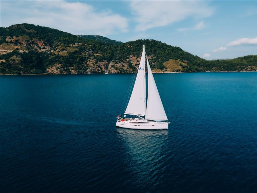 Photo #1 - Bavaria Cruiser 46 (NAUTILUS ONE) en Yacht Classic Hotel - 20734