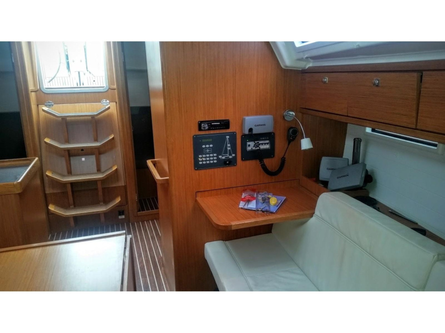 Interior image - 1