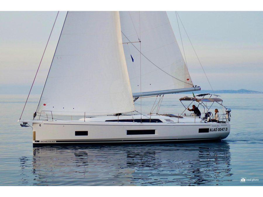 Photo #1 - Oceanis 46.1 (Arianna - Water maker, Solar Panel) en Marina - 25364