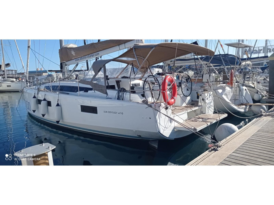 Photo #1 - Sun Odyssey 410 (Verdejo (Majorca)) en Marina del Sur - 16812