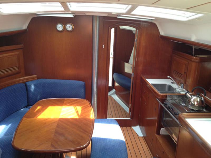Interior image - 2