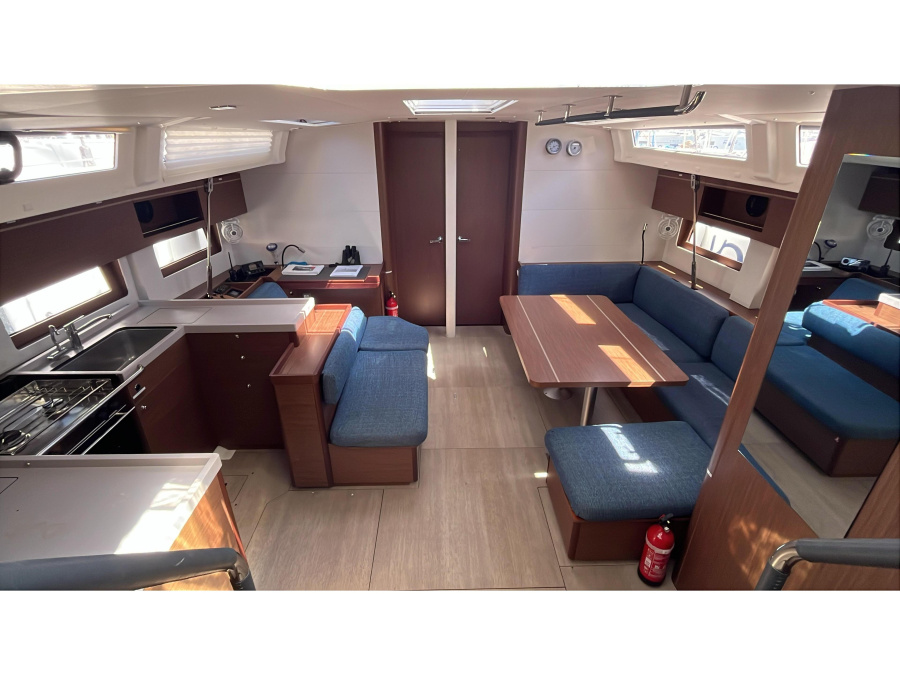 Interior image - 1