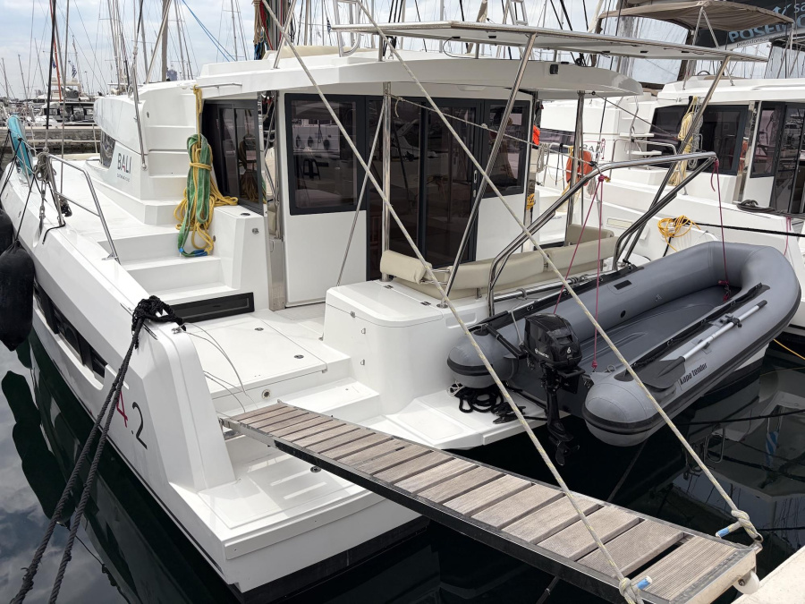 Photo #1 - Bali 4.2 (Diotima) en Alimos Marina - 24718