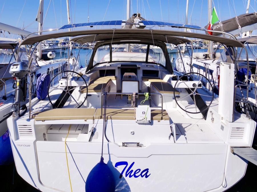 Photo #1 - Dufour 530 (Thea - A/C, Generator, Water maker, Solar Panel) en Marina di Stabia - 21278