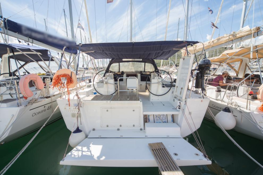 Photo #1 - Dufour 460 GL (MAAR) en Marina - 28052