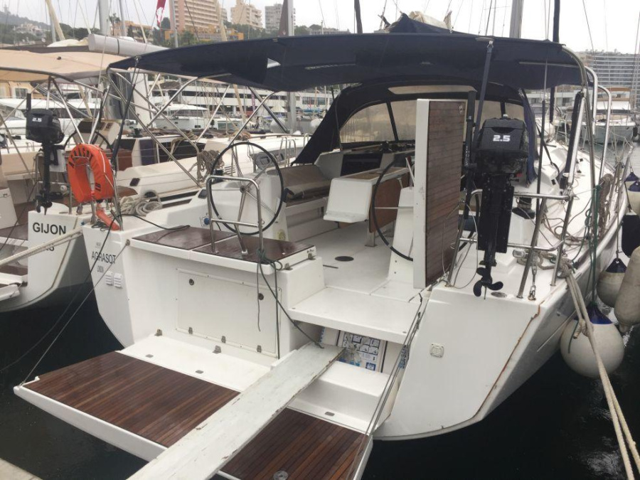 Photo #1 - Dufour 460 GL (AGRASOT) en main port - 28057