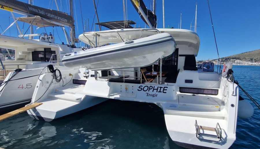 Photo #1 - Lagoon 42 - 4 + 2 cab. (Sophie) en Marina (ex.SCT) - 29123