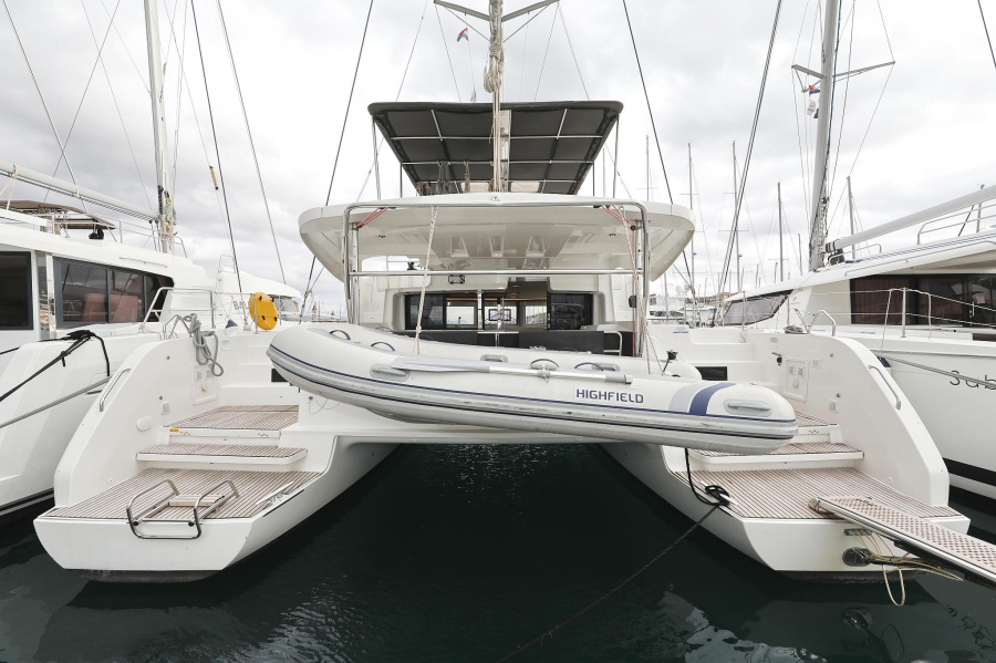 Photo #1 - Lagoon 46 - 4 + 2 cab. (Barbarella III) en Marina (ex.SCT) - 29136