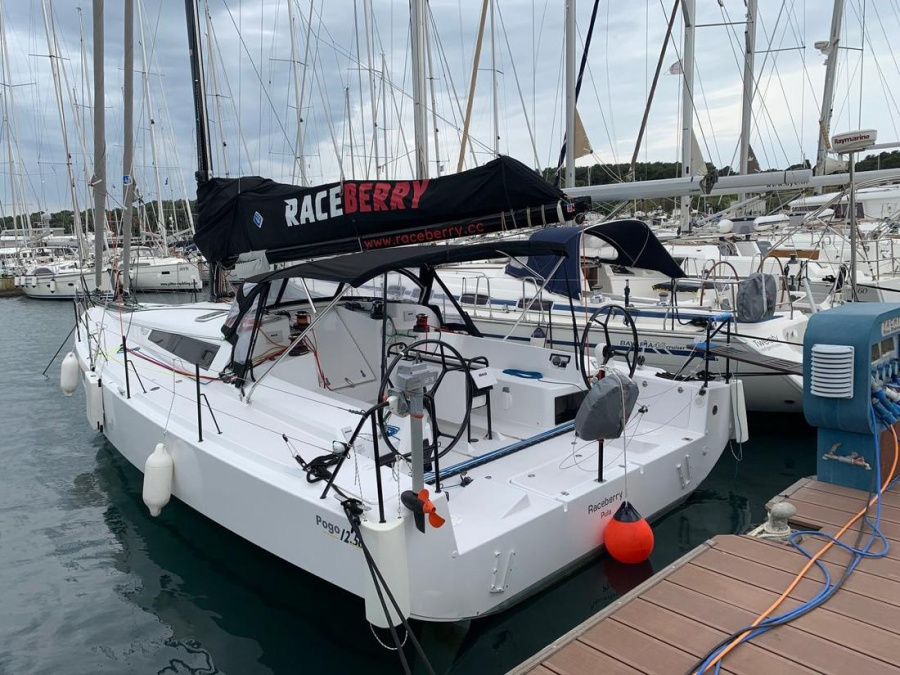 Photo #1 - Pogo 12.50 (Raceberry) en Marina Tehnomont Veruda - 29234