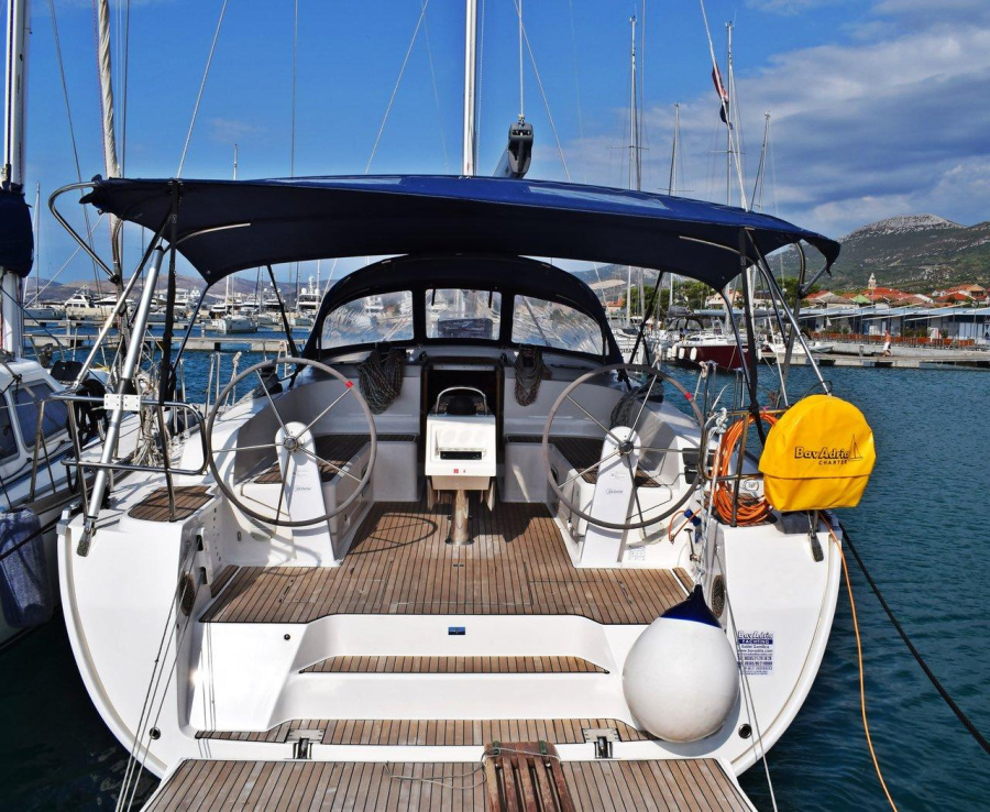 Photo #1 - Bavaria Cruiser 46 - 4 cab. (Lovrečina) en Marina - 29346