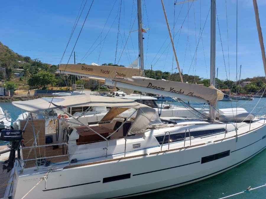 Photo #1 - Dufour 520 GL (ELESSAR) en Lefkas, D-Marin - 29407
