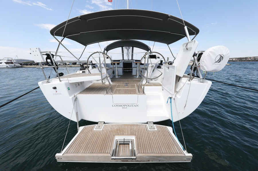 Photo #1 - Hanse 508 - 5 + 1 cab. (Cosmopolitan) en Marina Kornati - 29611