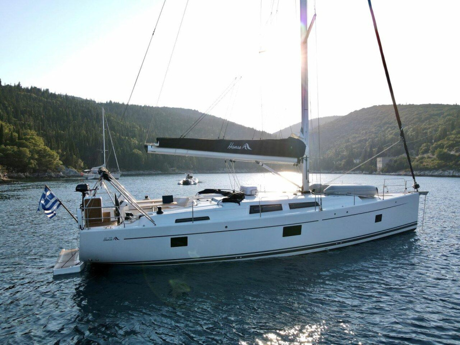 Photo #1 - Hanse 508 - 5 + 1 cab. (Artemis) en Lefkas, Nikiana Marina - 29663