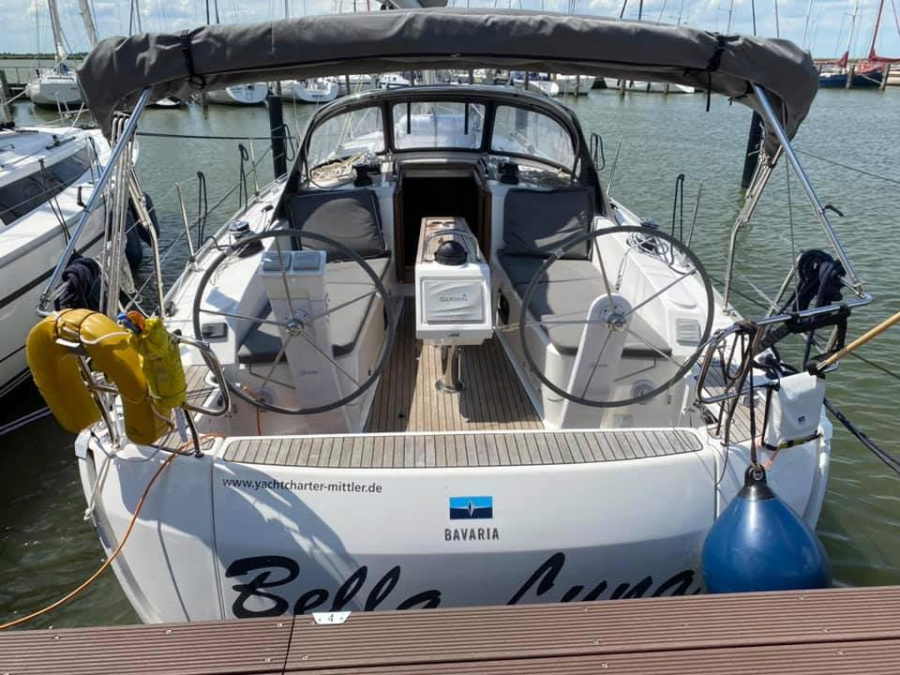 Photo #1 - Bavaria Cruiser 37 - 3 cab. (Bella Luna) en Ijsselmeer/ Haven - 29706
