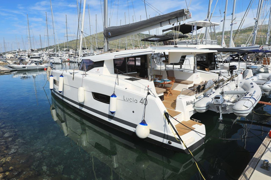 Felicitas II - 2