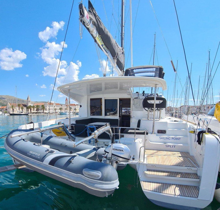 Photo #1 - Lagoon 40 - 4 + 2 cab (Sailing Point) en Komolac, ACI Marina - 29761