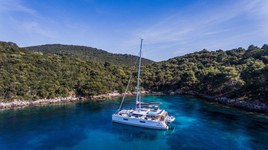 Photo #1 - Fountaine Pajot Saba 50 - 6 + 1 cab. (Princess Aphrodite) en Marina (ex.SCT) - 29931
