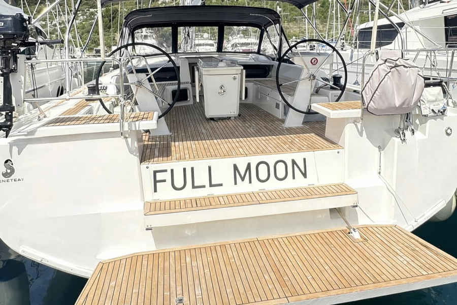 Photo #1 - Oceanis 51.1 (Full Moon) en Marina Kremik - 30239