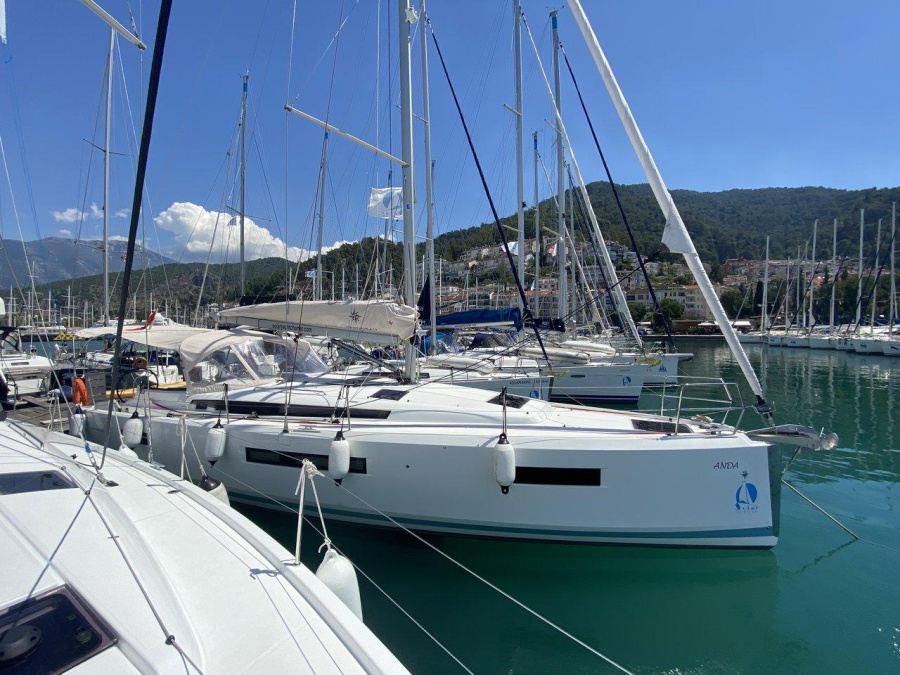 Photo #1 - Sun Odyssey 440 - 4 cab. (Anda) en Ece Saray Marina Resort - 30670