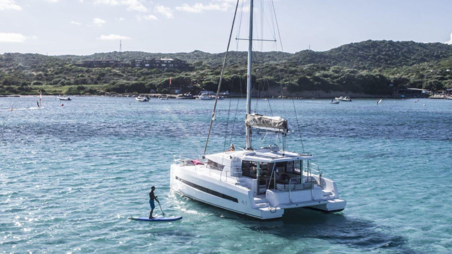 Photo #1 - Bali 4.1 - 4 + 1 cab. (Boomerang) en Conch Inn Marina - 30714