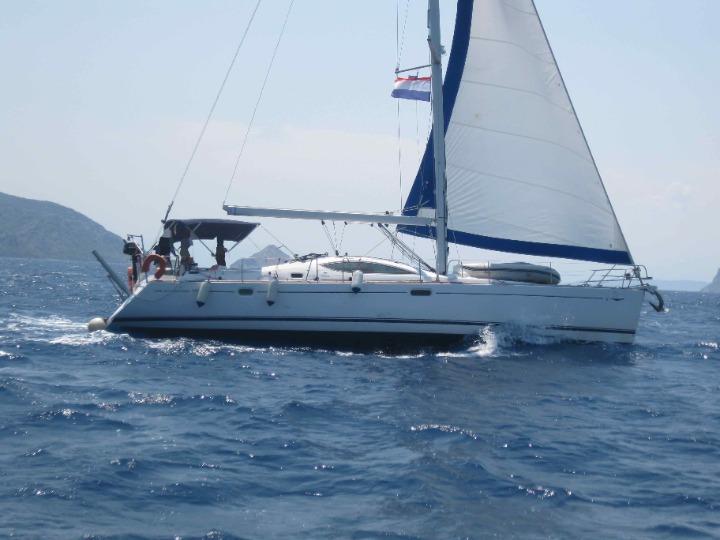 Photo #1 - Sun Odyssey 49 DS (Idrea) en main port - 30846