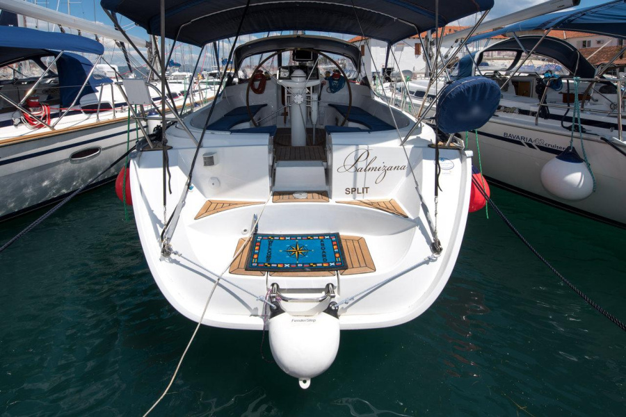 Photo #1 - Sun Odyssey 42.2 Exclusive - 3 cab. (Palmizana) en ACI Marina - 31062