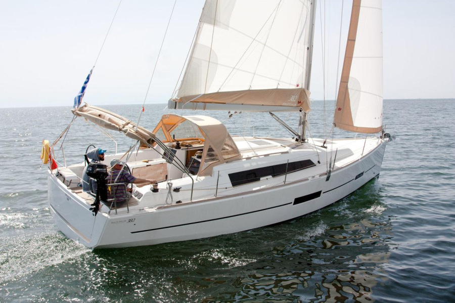 Photo #1 - Dufour 382 GL (Siroko) en  - 31151