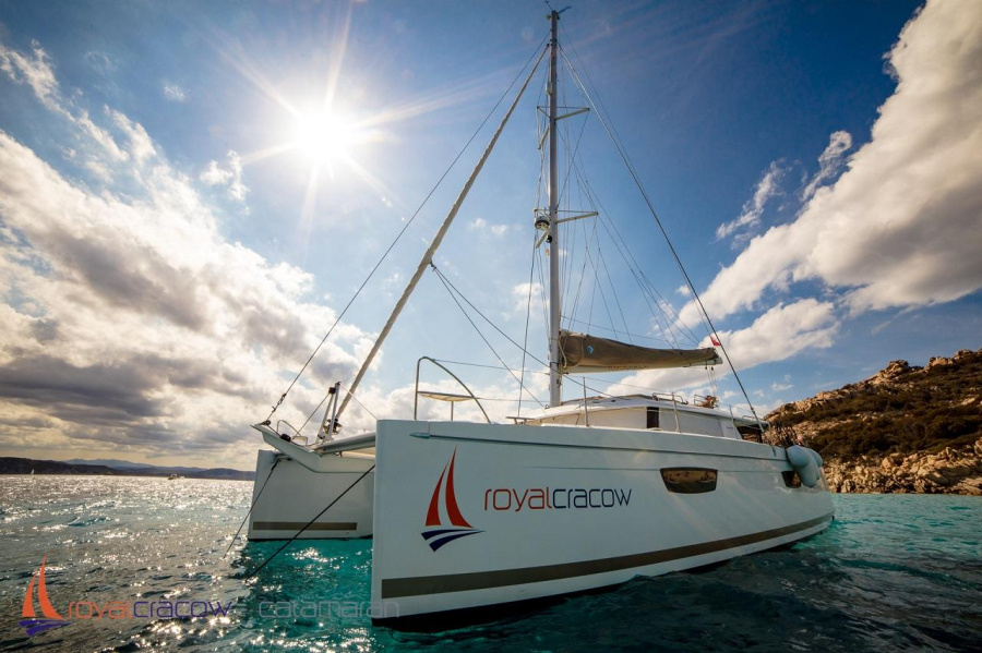 Photo #1 - Fountaine Pajot Saba 50 - 6 + 1 cab. (Royal Cracow) en Marina (ex.SCT) - 31705