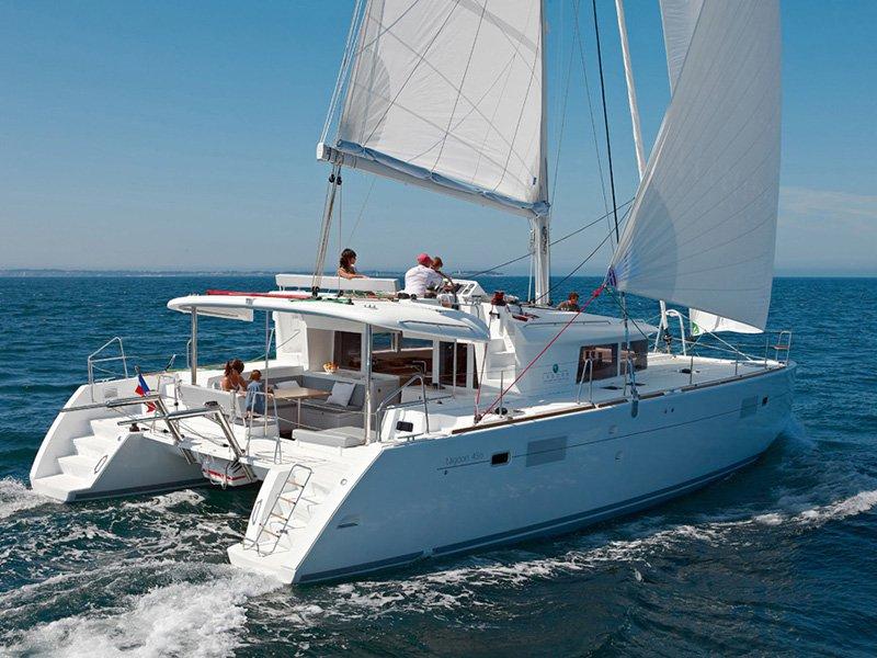 Photo #1 - Lagoon 450 - 4 + 2 cab. (Zuzo II) en Marina Mandalina - 31733