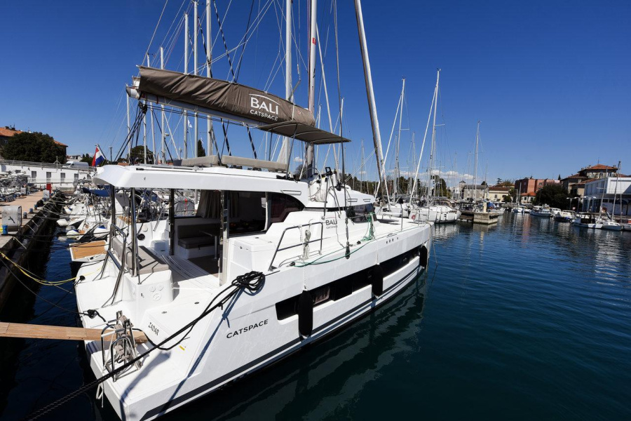 Photo #1 - Bali Catspace (Fux 4 Sail) en Marina (ex. Tankerkomerc) - 31963