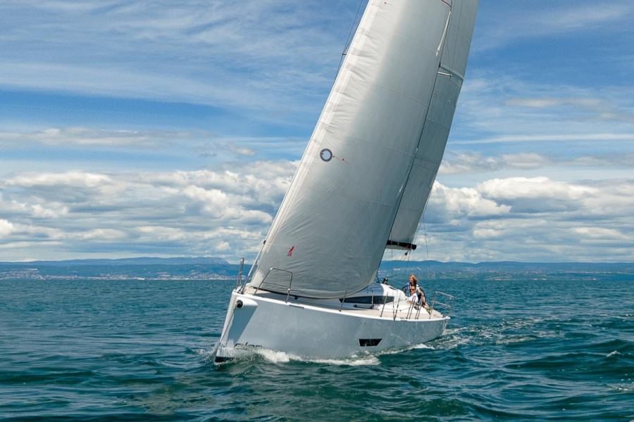 Photo #1 - Elan E5 (Elaya) en Marina Kornati - 32040
