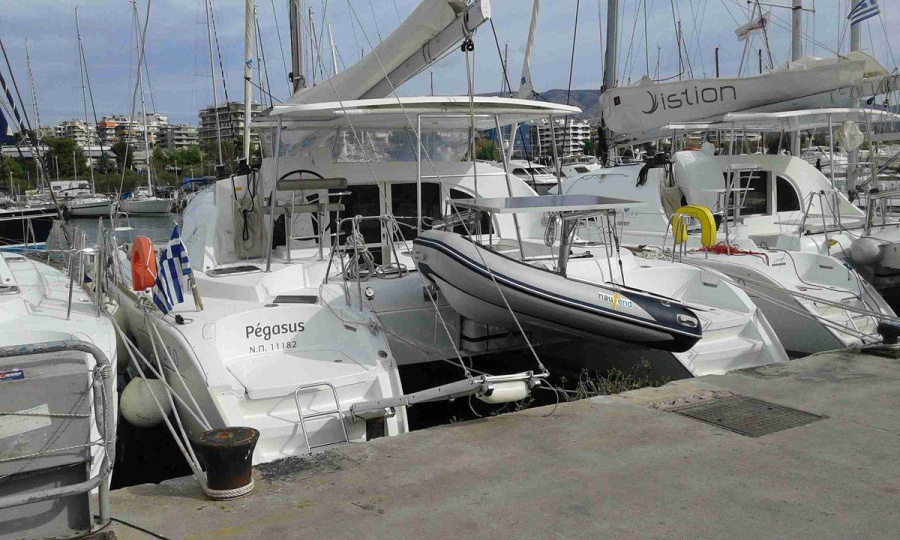 Photo #1 - Lagoon 380 S2 - 4 + 2 cab. (Pegasus) en Rhodes New Marina - 32435