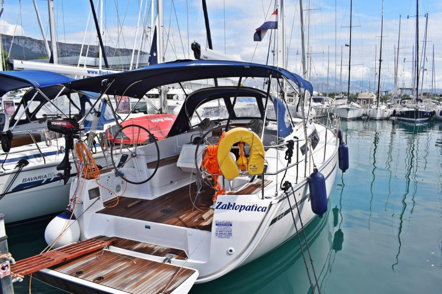 Photo #1 - Bavaria Cruiser 37 - 3 cab. (Zaklopatica) en Marina - 32447