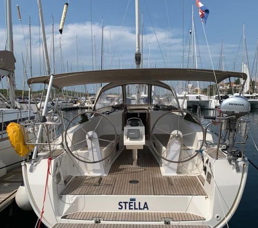 Photo #1 - Bavaria Cruiser 41 - 3 cab. (Stella) en Marina Mandalina - 32463