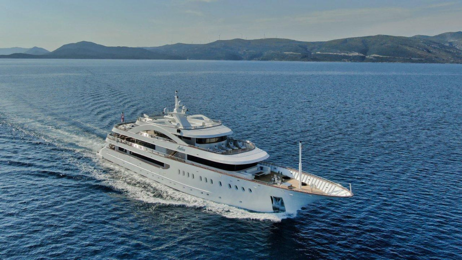 Photo #1 - MY Custom Anthea (Anthea) en Town Port - 32499