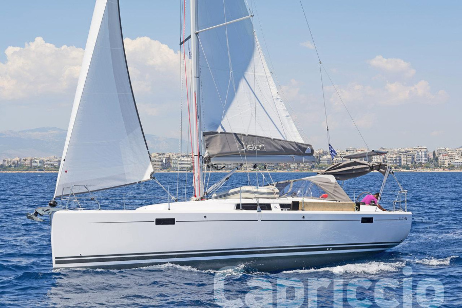 Photo #1 - Hanse 385 (Capriccio) en main port - 32756