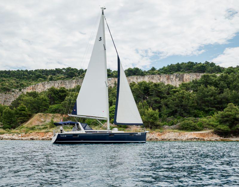 Photo #1 - Oceanis 48 - 4 cab. (Gold One) en ACI Marina - 32783