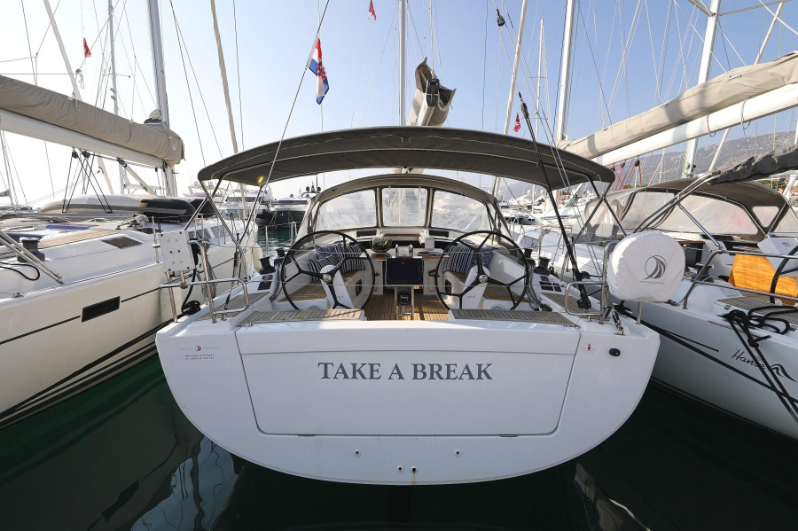 Photo #1 - Hanse 415 (take a break) en Marina - 32810