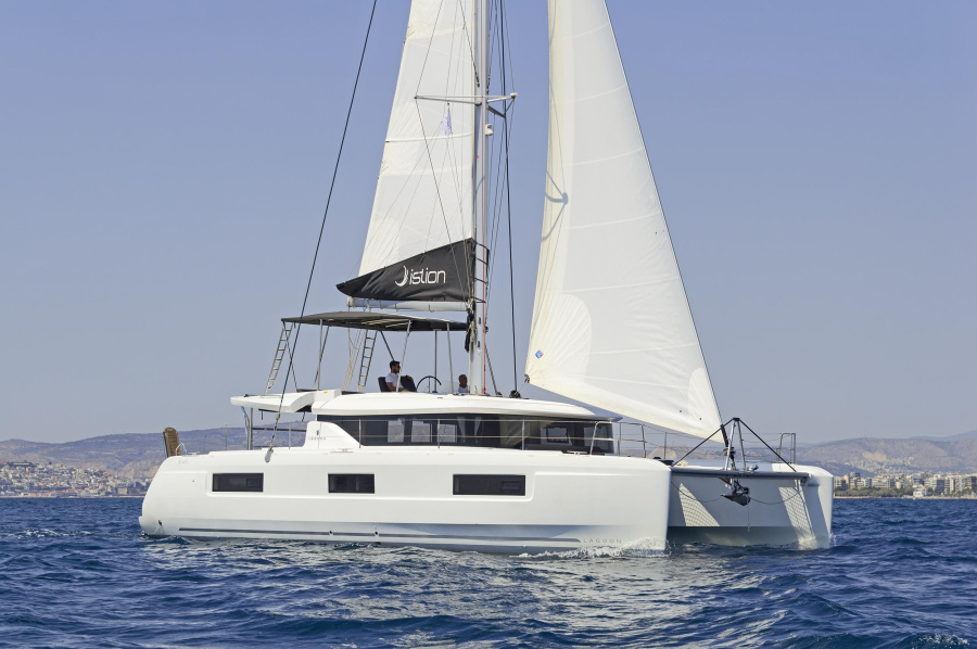 Photo #1 - Lagoon 46 - 4 + 2 cab. (No Worries) en Marina - 32889