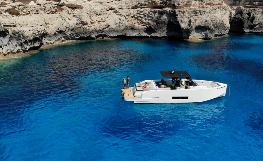 Photo #1 - De Antonio D42 Open (Eragon) en Yachtclub Seget (Marina Baotić) - 33820