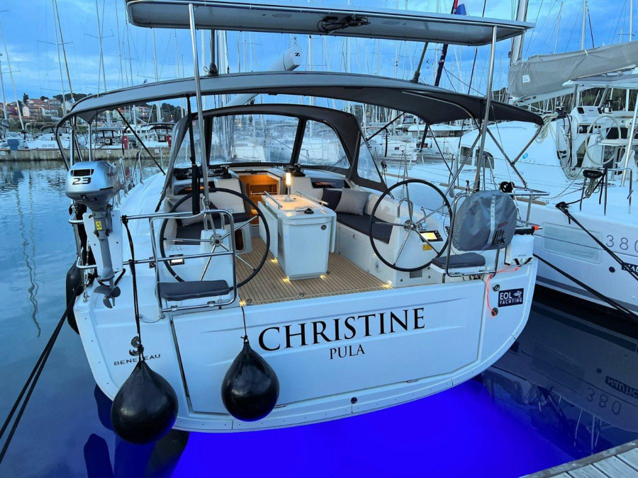 Photo #1 - Oceanis 40.1 - 3 cab. (Christine) en Marina Tehnomont Veruda - 33854