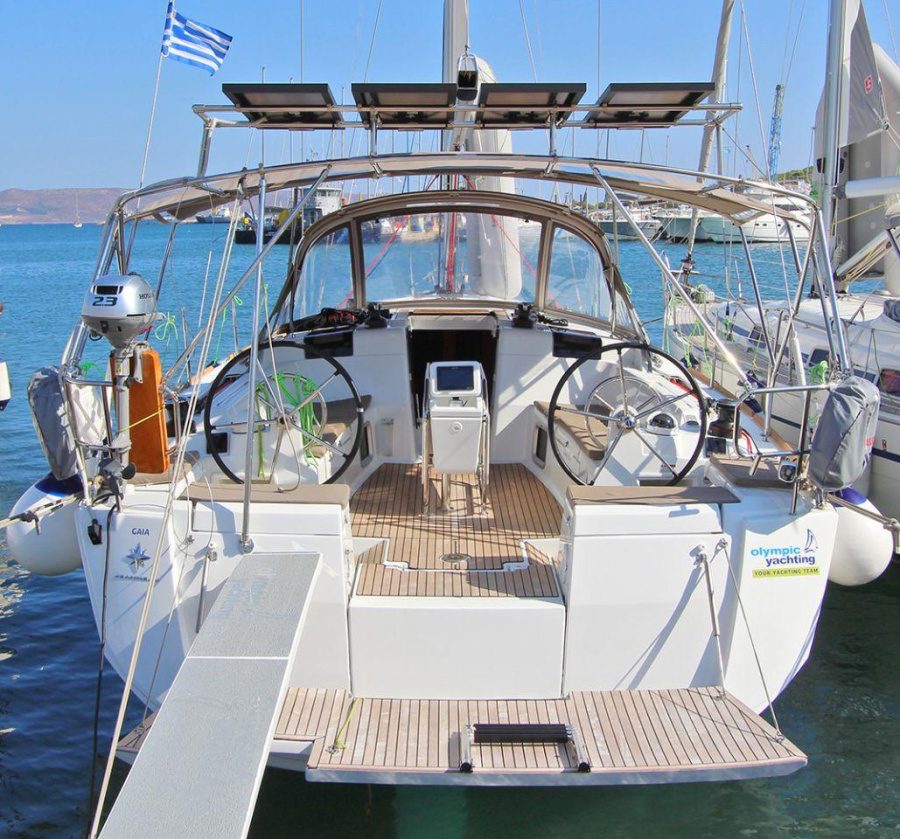 Photo #1 - Sun Odyssey 449 (Gaia) en main port - 34035