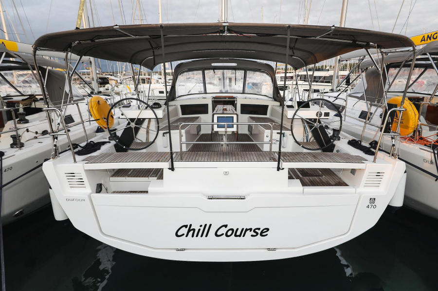 Photo #1 - Dufour 470 - 5 cab. (Chill Course) en Marina (ex.SCT) - 34246