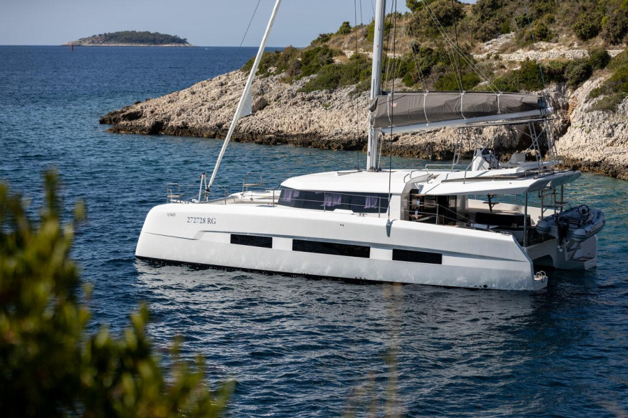 Photo #1 - Dufour 48 Catamaran - 5 + 1 cab. (Bahia Serena) en Marina Kremik - 34344