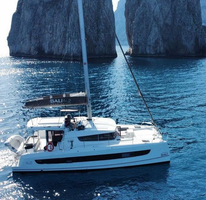 Photo #1 - Bali 4.2 - 4 + 1 cab. (Ferdi) en Castellammare, Marina di Stabia - 34587