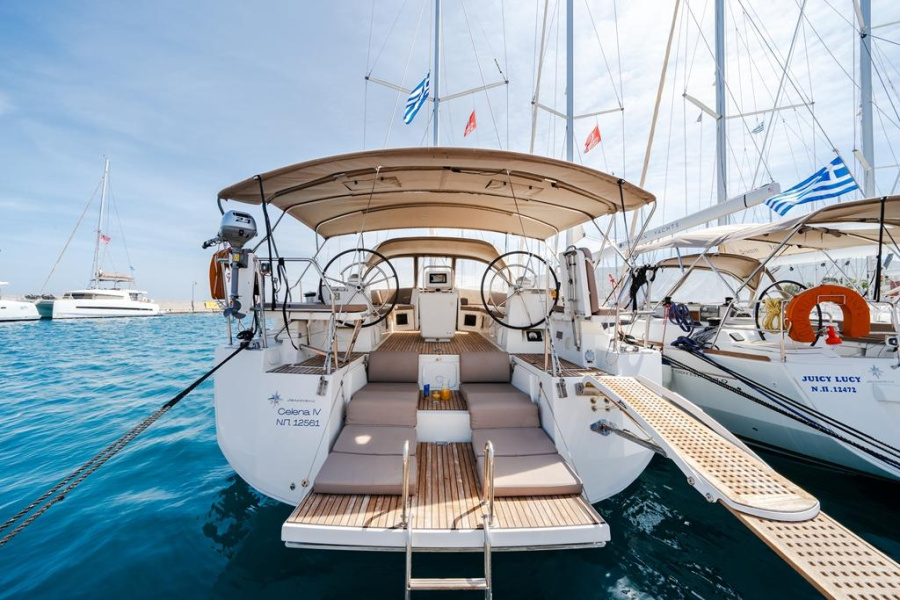 Photo #1 - Jeanneau 54 - 5 + 1 cab. (Celena IV) en Corfu, Benitses Port Yacht Marina - 34822