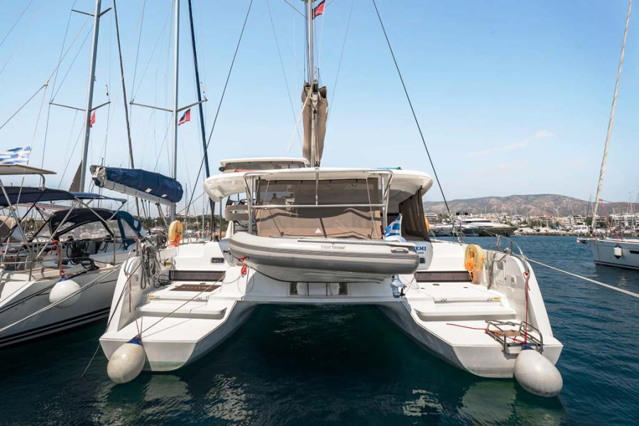 Photo #1 - Lagoon 42 - 4 + 2 cab. (Anemi) en Athens, Attica, Marina - 34830
