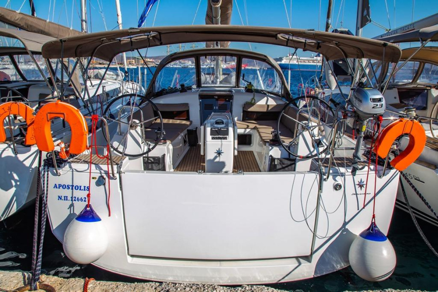 Photo #1 - Sun Odyssey 440 - 4 cab. (Apostolis) en  - 34859